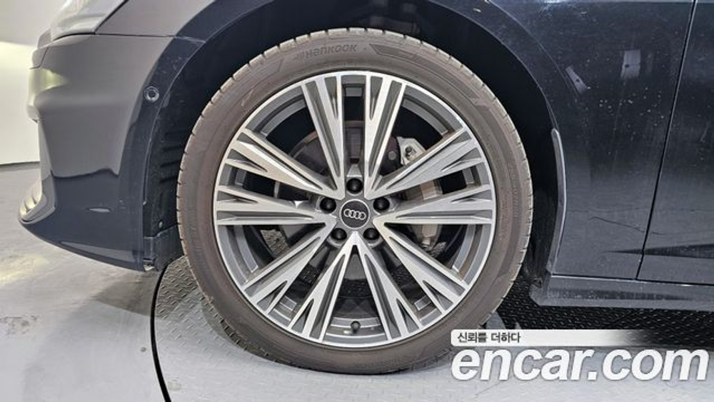 Audi A6 45 TFSI Quattro Premium — 2023