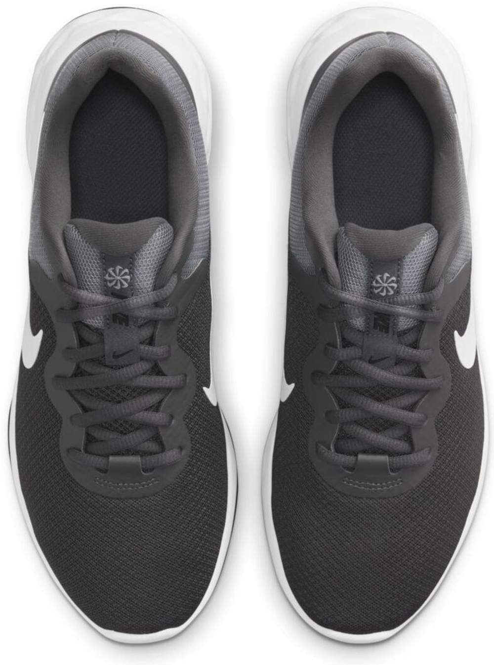 Кроссовки Nike Revolution 6