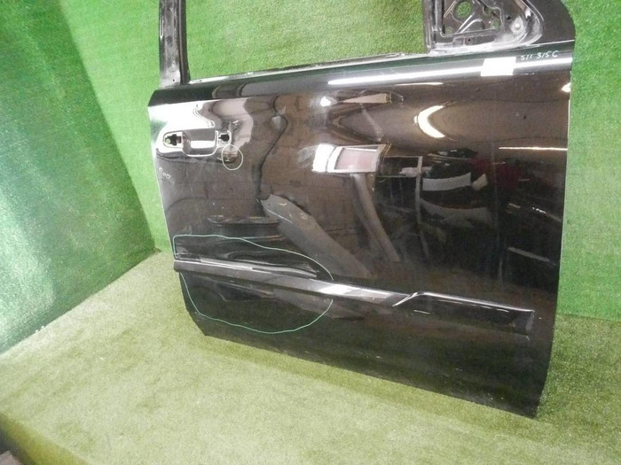 Дверь передняя правая Cadillac Escalade 4 (2014-2020)