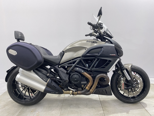 Ducati Diavel Strada , 2013