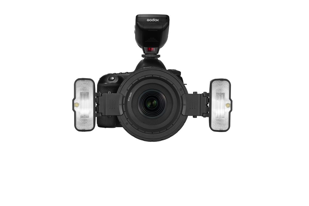 Накамерная вспышка Godox MF12