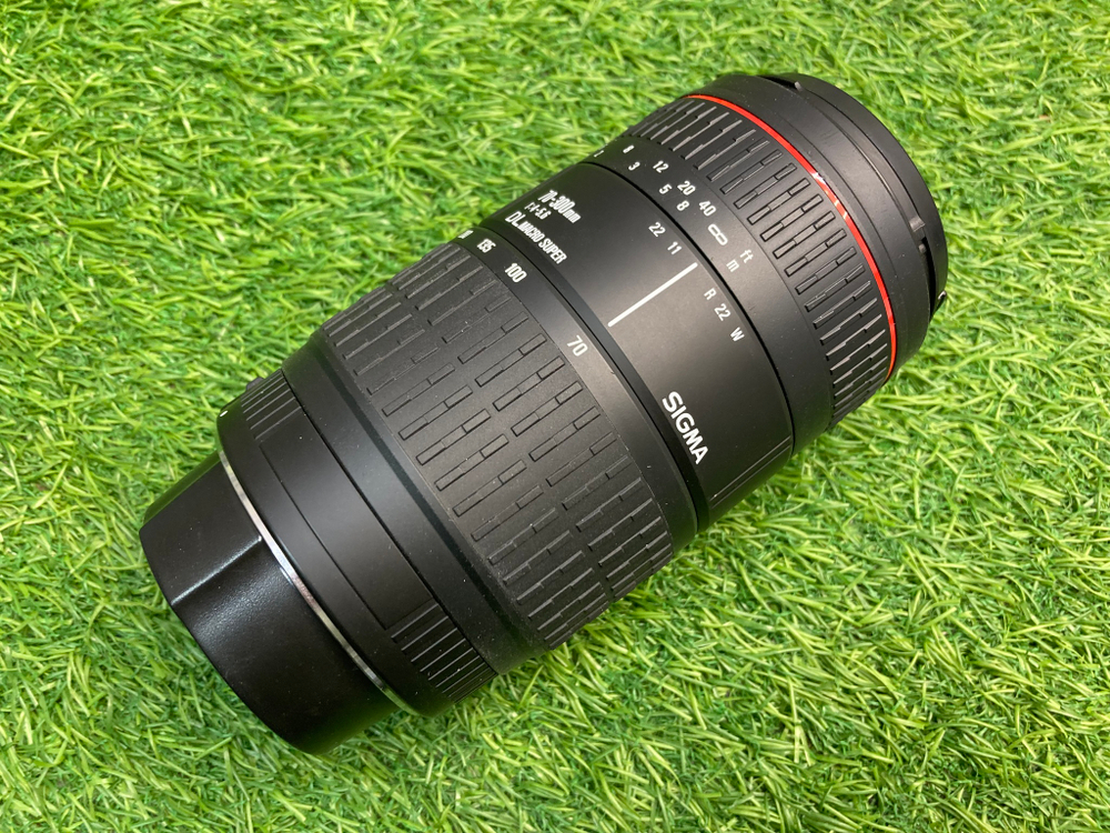 Sigma AF 70-300mm 4-5.6 APO Macro DG