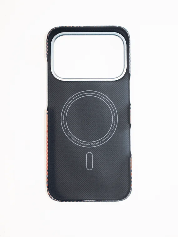 Карбоновый чехол для IPhone 17 Pro MAX with MagSafe закат (Sunset)