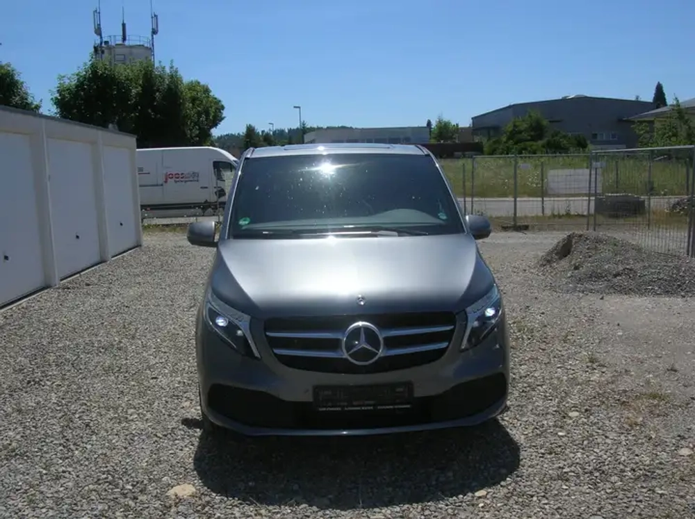 Mercedes-Benz V 300 4MATIC lang-Navi-AHK-Камера-PDC-Leder-6Sitze