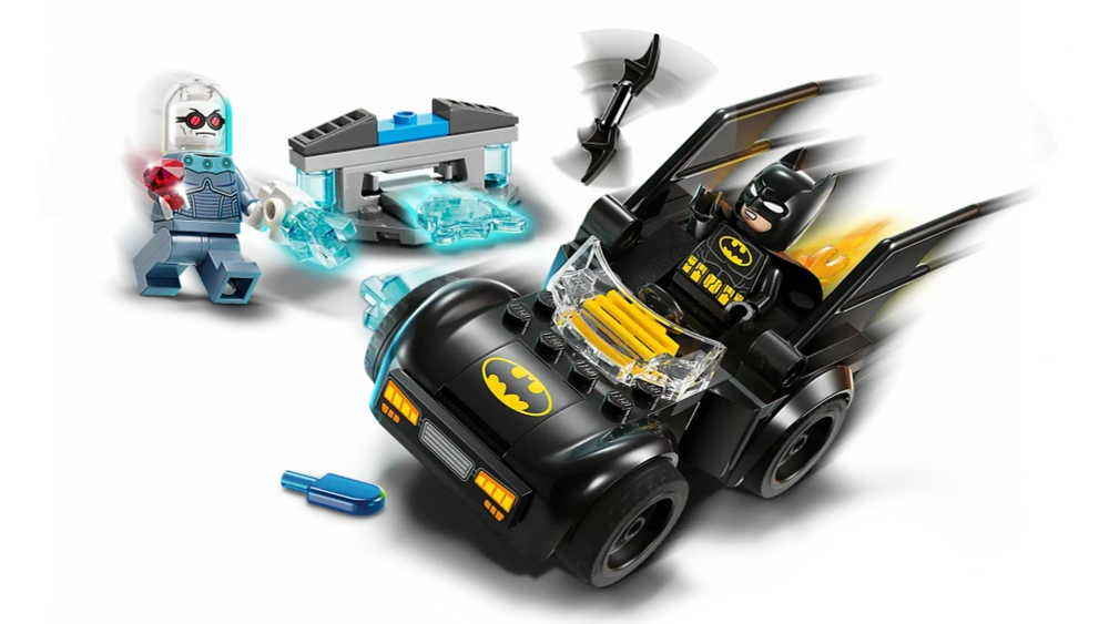 Конструктор LEGO The Batman 76301 Бэтмен и Бэтмобиль против Мистера Фриза