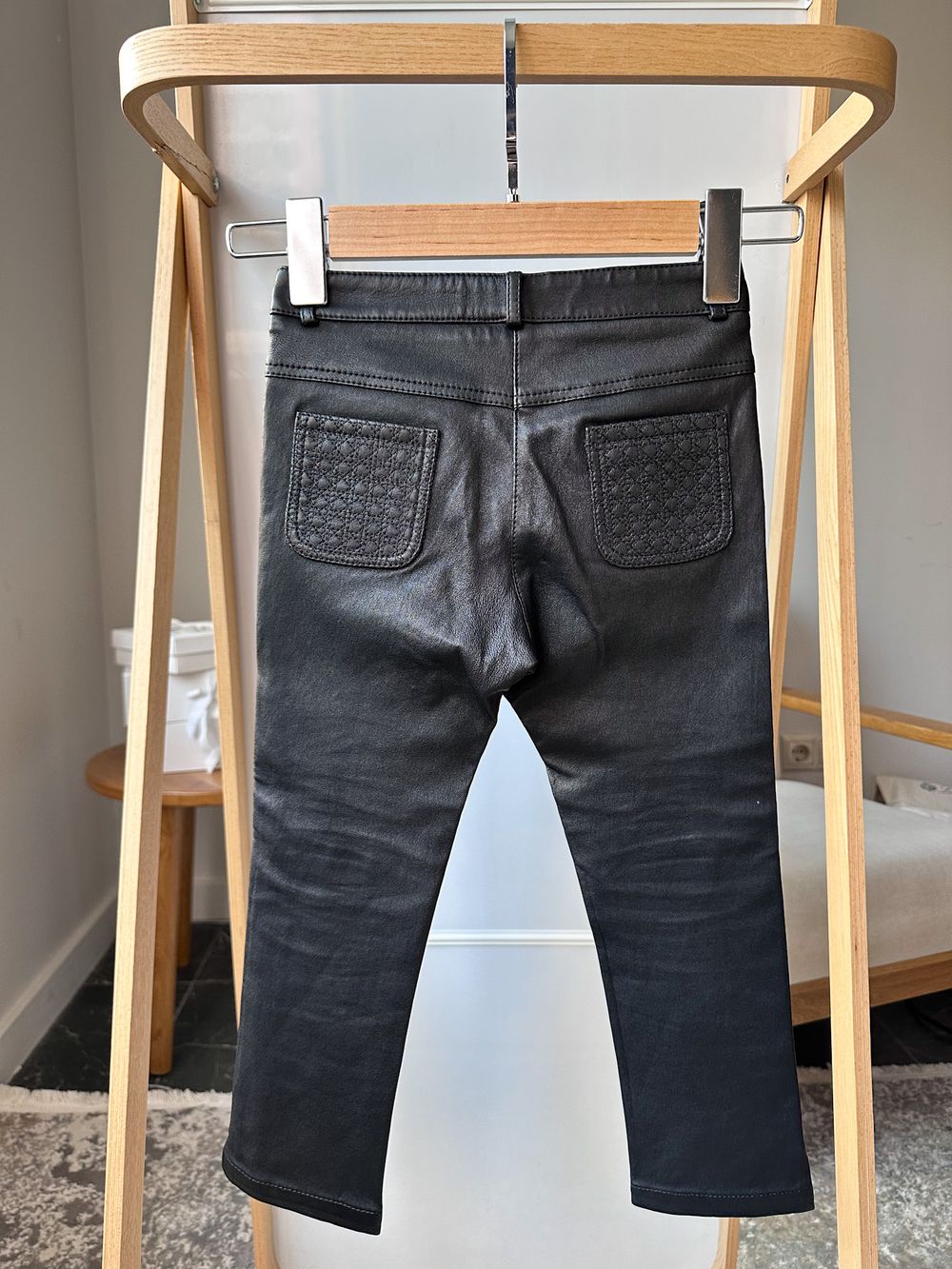 Кожаные брюки Christian Dior, 110