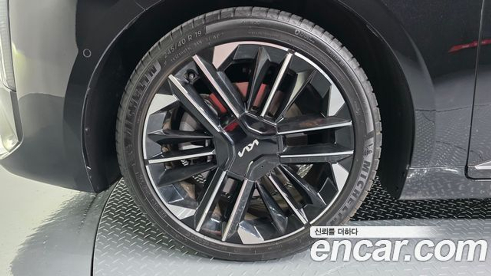KIA K8 2.5 Gasoline 2WD — 2025