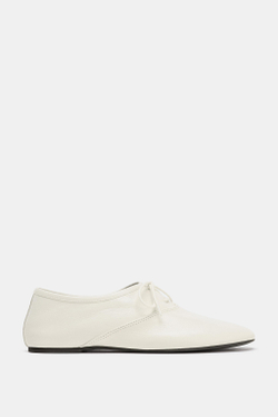 ZARA КОЖАНЫЕ ТУФЛИ НА ШНУРОВКЕ, ЭКРЮ