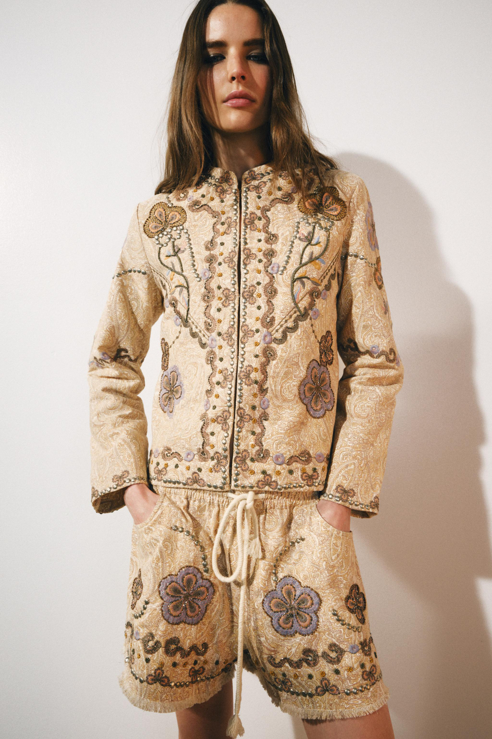 КУРТКА С ВЫШИВКОЙ — ZW COLLECTION — ZARA