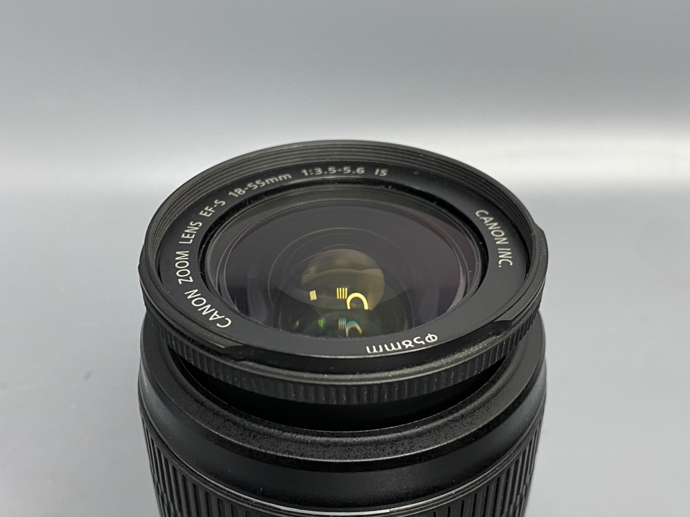 Canon EF-S 18-55mm 3.5-5.6 IS