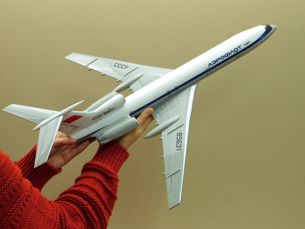 Модель самолета Ту-154М (М1:72, Аэрофлот СССР-85631)
