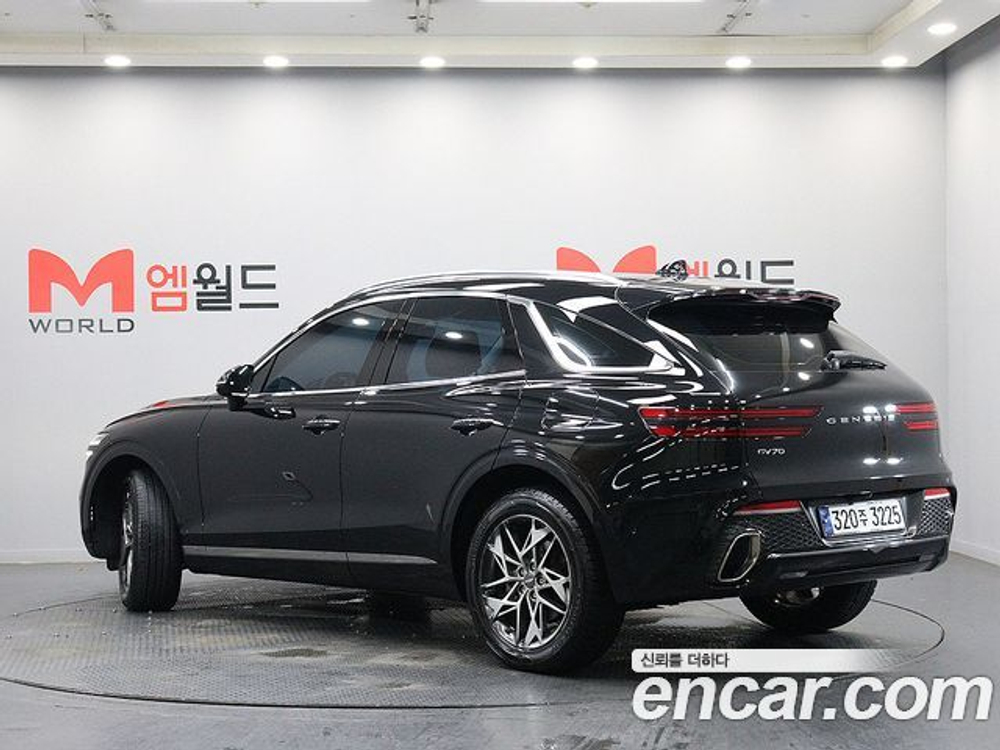 Genesis GV70 2.5T 2WD — 2022