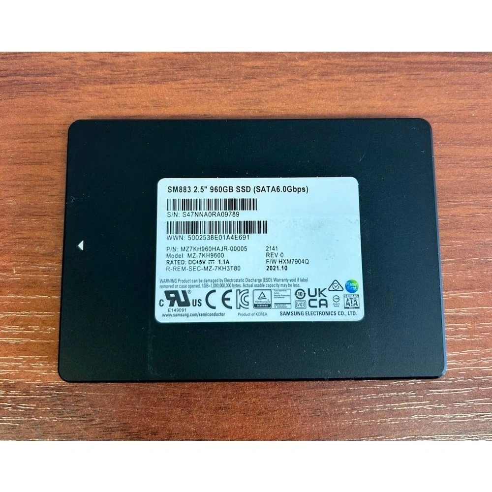 Уцененный товар Накопитель SSD Samsung SM883 960Gb (MZ7KH960HAJR-00005) хорошее состояние  , 736983