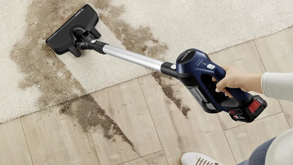 Пылесос Bosch BCS611P4A