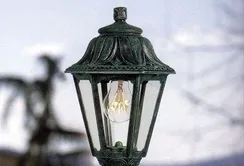 Уличный консольный светильник Anna E22.000.000.VXE27 Fumagalli
