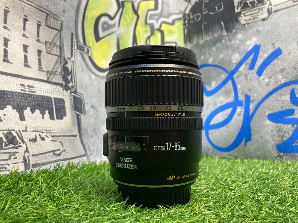 Canon EF-S 17-85mm 4-5.6 IS USM