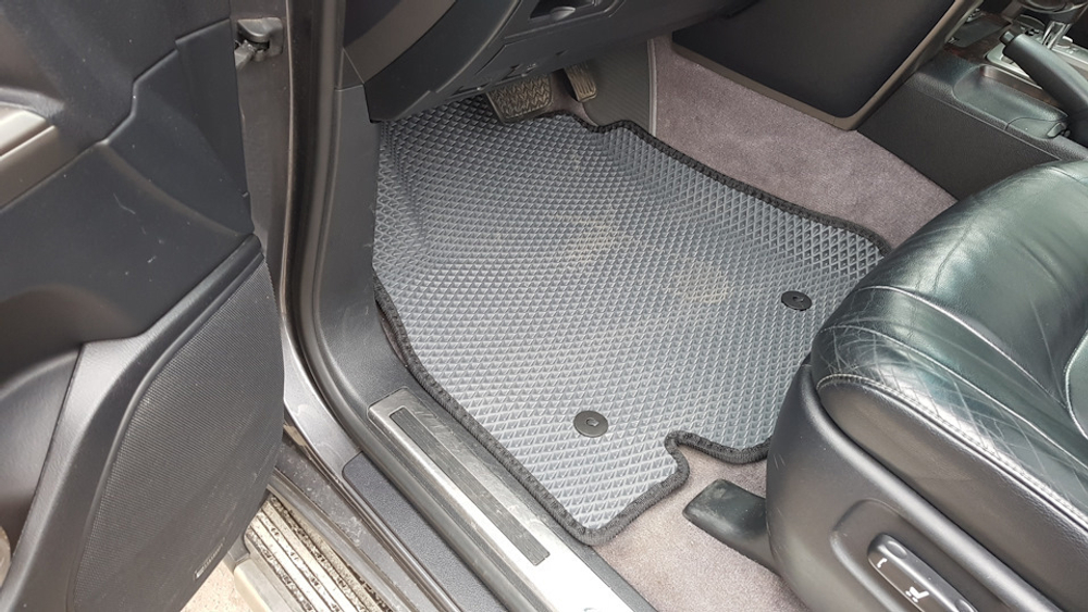 Автоковрики для Toyota Land Cruiser 200 (2012-2020)