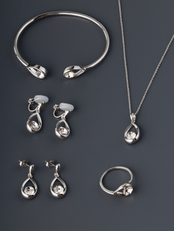Кулон-капля Белла с белым кристаллом Swarovski в родии