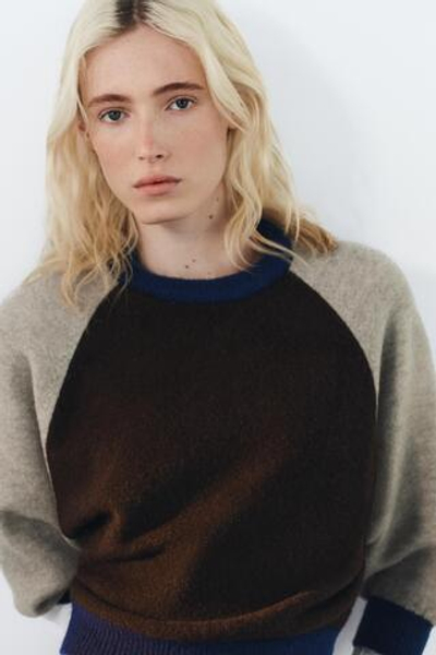 СВИТЕР В СТИЛЕ КОЛОР-БЛОК — ZARA