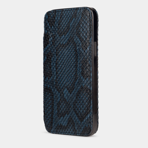 Чехол Benoit для iPhone 13 Pro из кожи питона, синего цвета