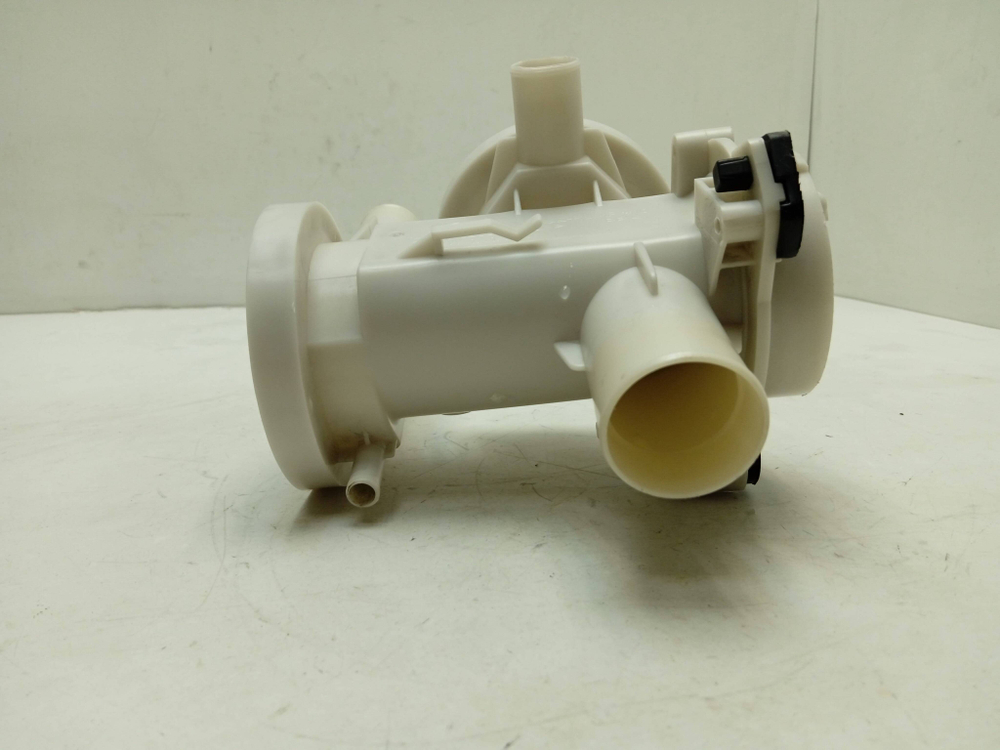 WW60J3097JWDLP кт171 Улитка сливного насоса для стиральной машины Samsung WW60J3097JWDLP б/у