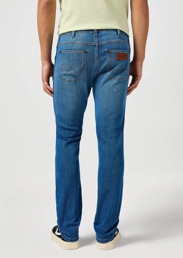 Джинсы мужские WRANGLER GREENSBORO SAGE