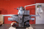 Универсальный консольно-фрезерный станок JET JUM-2063VXL Servo DRO 380 В 7,5 кВт, для фрезерной обработки, сверления, растачивания и пр. при производстве деталей мелкими сериями на механо-обрабатывающих, инструментальных и ремонтно-механических участках 50000852T