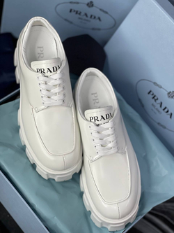Лоферы Prada