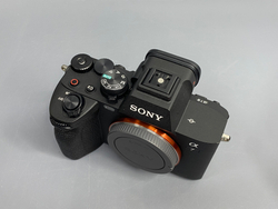 Sony A7 IV 44.000 кадров
