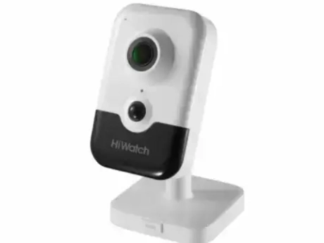 IP-камера видеонаблюдения HiWatch IPC-C042-G0/W (4mm)