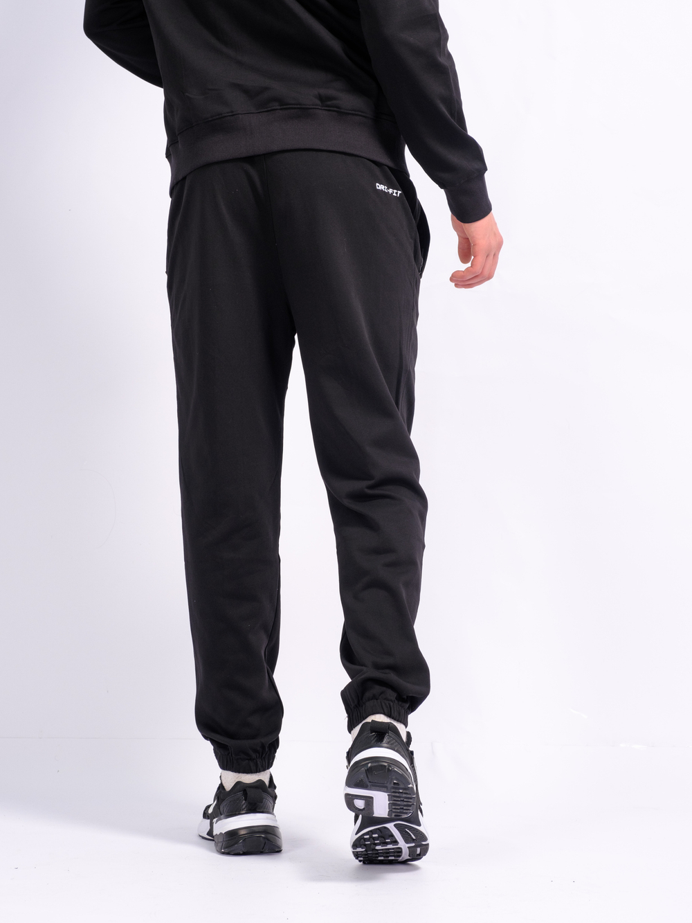 Костюм Nike #М46142 (черн.)