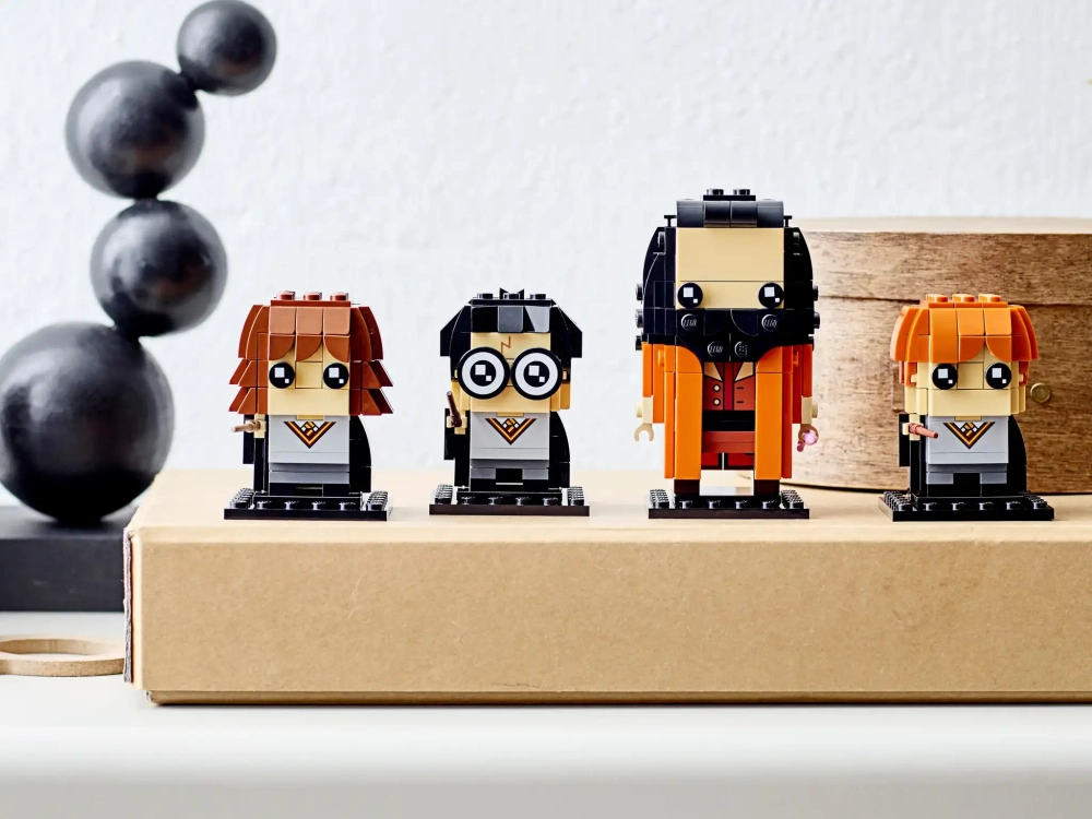 Конструктор LEGO BrickHeadz Harry Potter 40495 Гарри, Гермиона, Рон и Хагрид