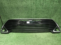 Решетка переднего бампера Toyota Camry xv50 14-17