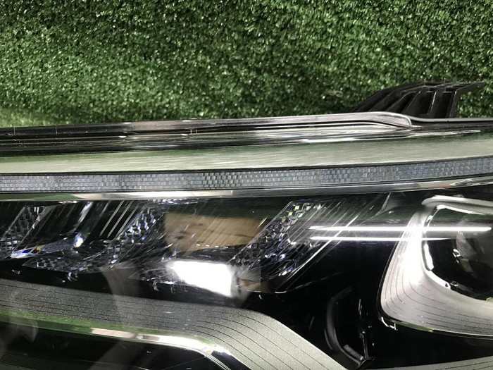 Фара левая Hongqi HS5 (2019-н.в.) LED