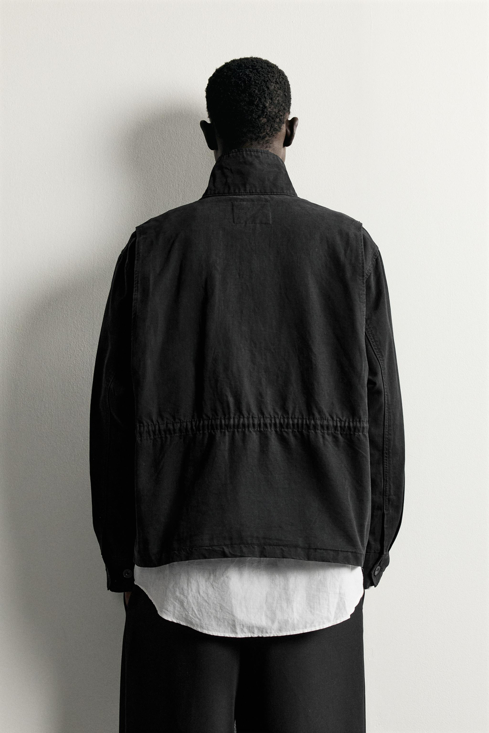 КУРТКА RELAXED FIT С КАРМАНАМИ UTILITY — ZARA · 4365/342