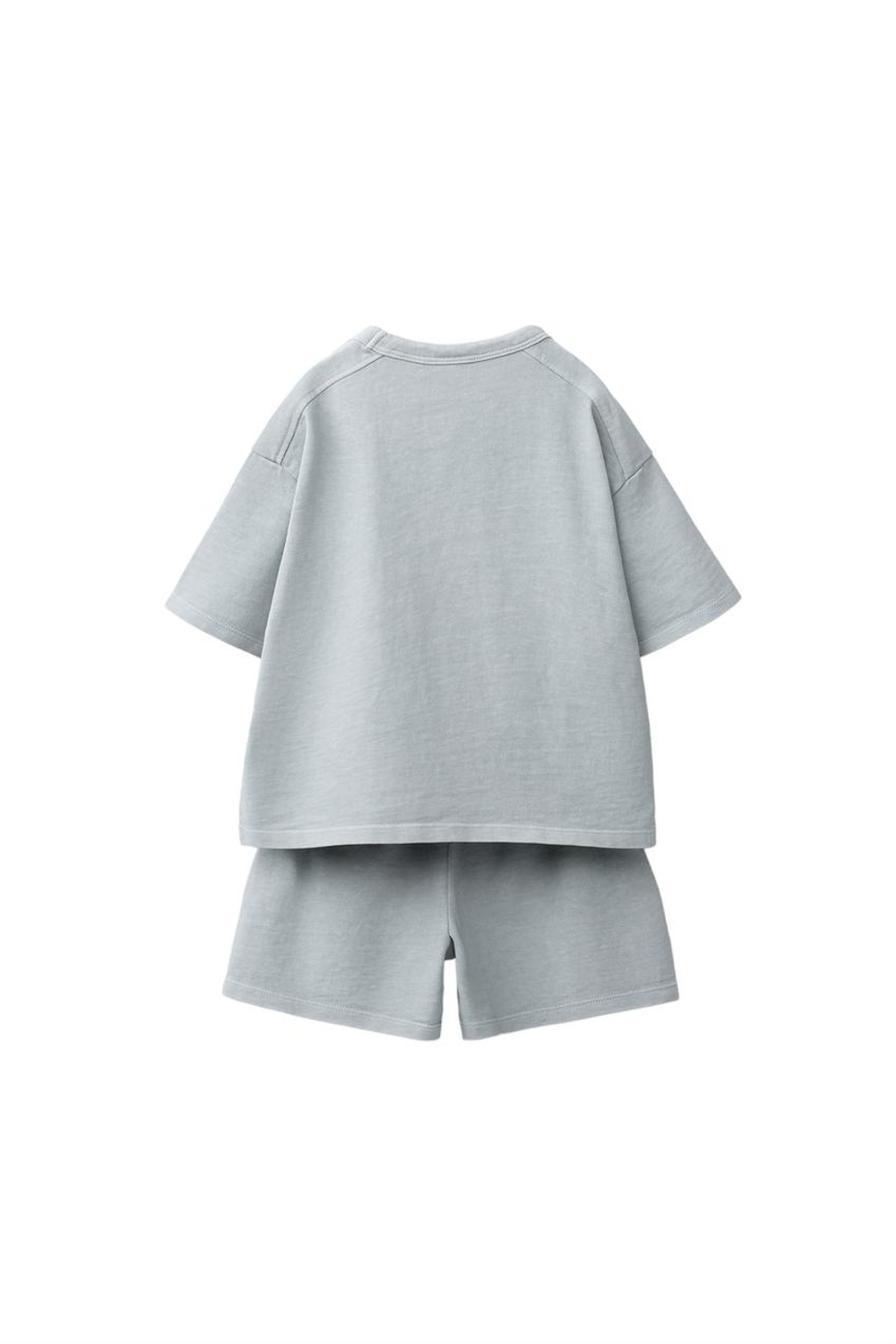 ZARA КОМПЛЕКТ ИЗ ФУТБОЛКИ И БЕРМУД, ГОЛУБОЙ