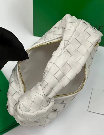 Сумка Bottega Veneta Mini Jodie белый