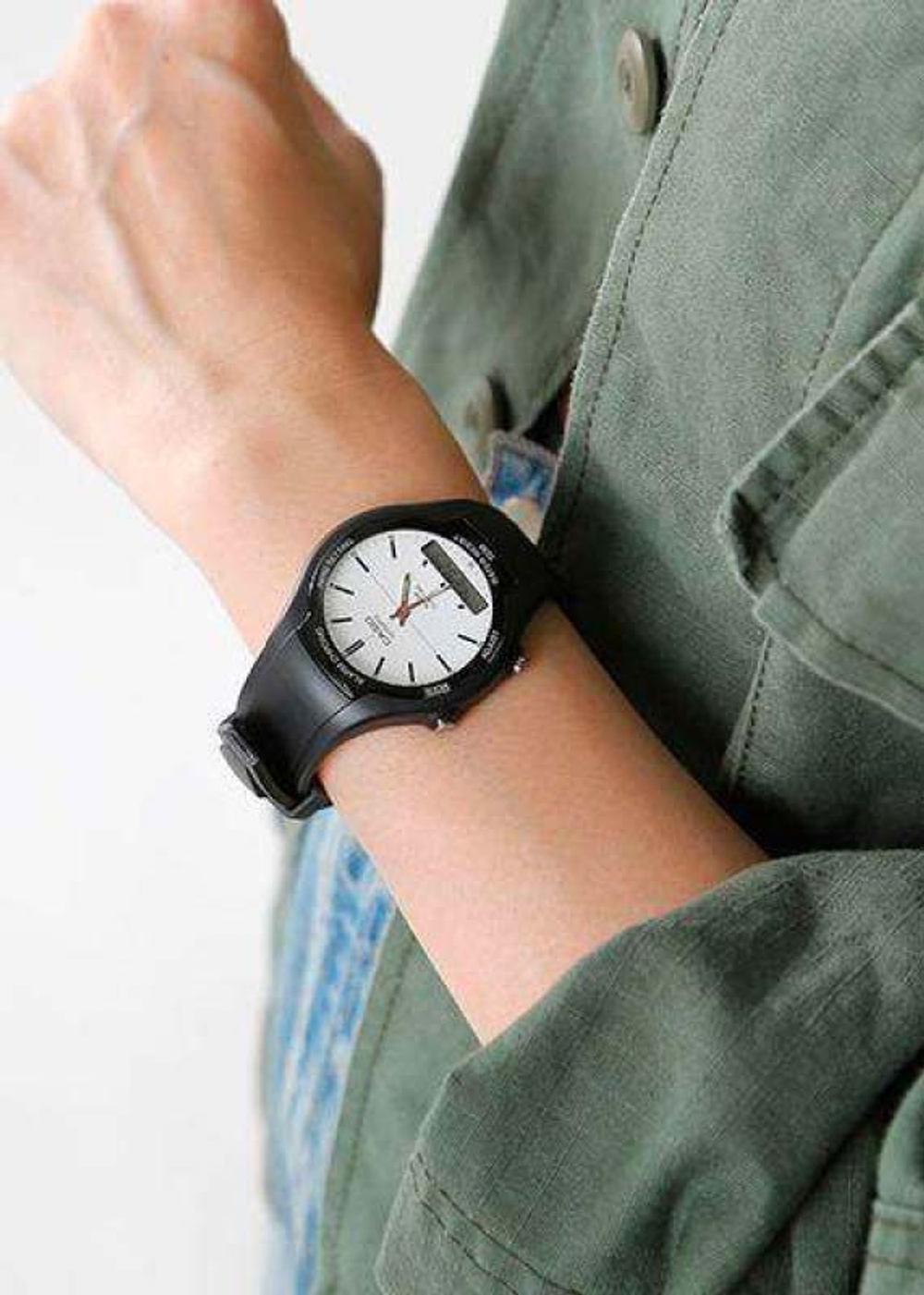 Часы Casio AW-90H-7E