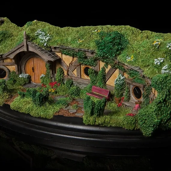 23 Great Garden - The Lord of the Rings - Weta Workshop