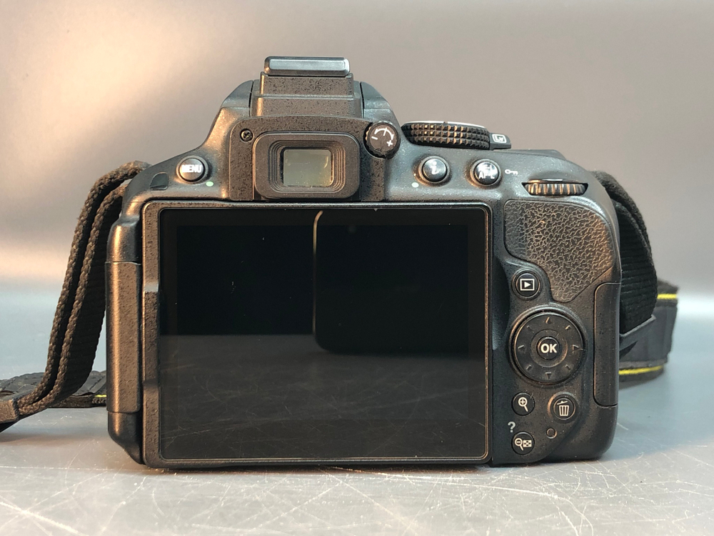 Nikon D5300 body 9400 кадров