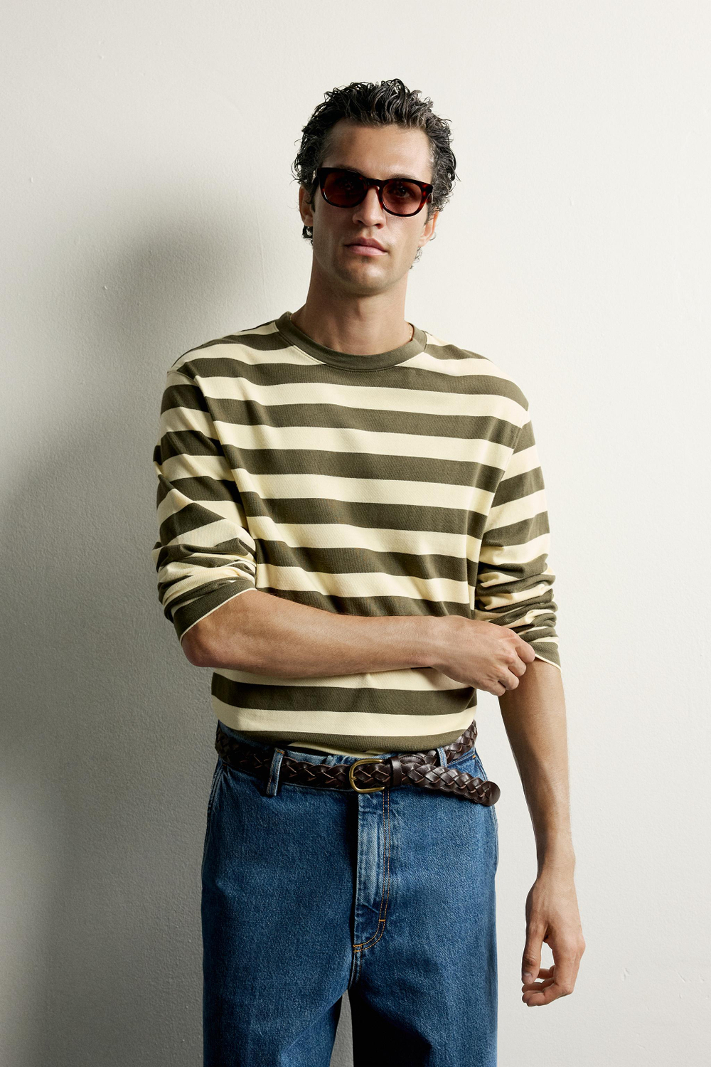 ЖАККАРДОВАЯ ФУТБОЛКА REGULAR FIT В ПОЛОСКУ — ZARA