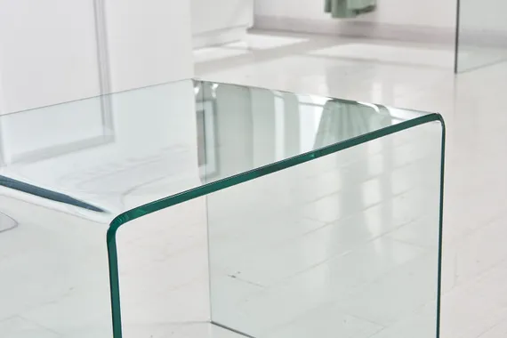 Стеклянный журнальный столик Glass 50х63х48 см