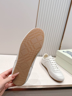 Кроссовки Burberry Leather Knight