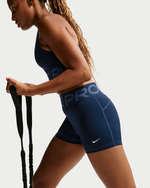 Nike Pro Sculpt Женские велосипедные шорты с высокой талией (8 см) - NIKE
