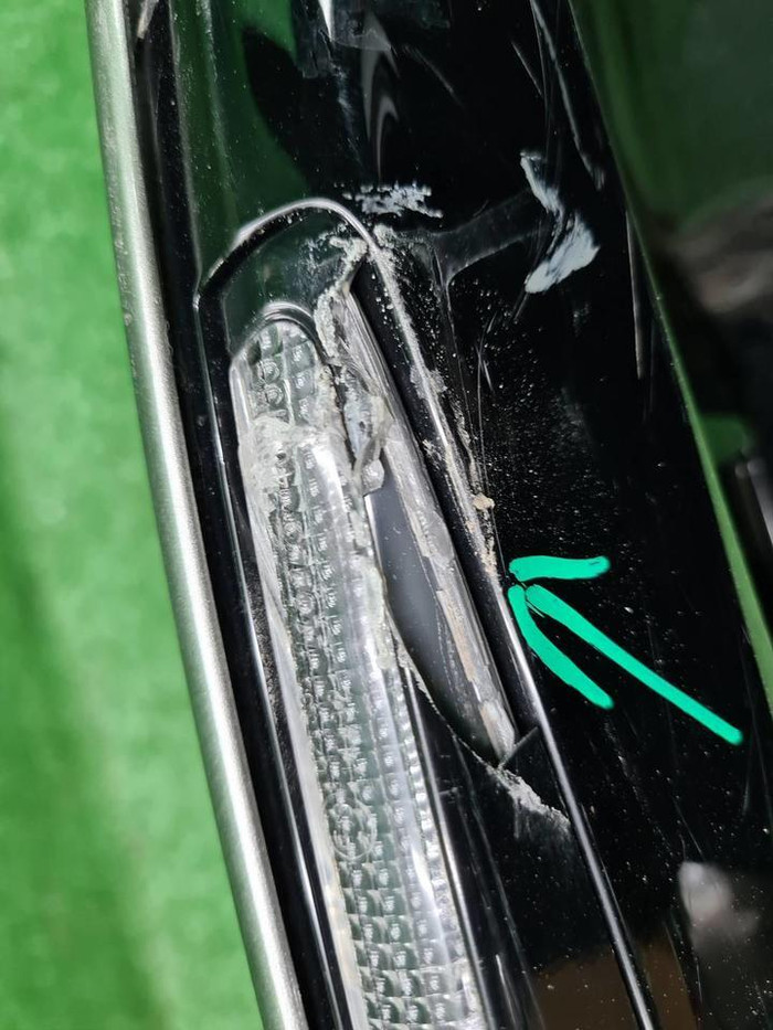 Спойлер крышки багажника Lexus RX 4 (2015-2022)