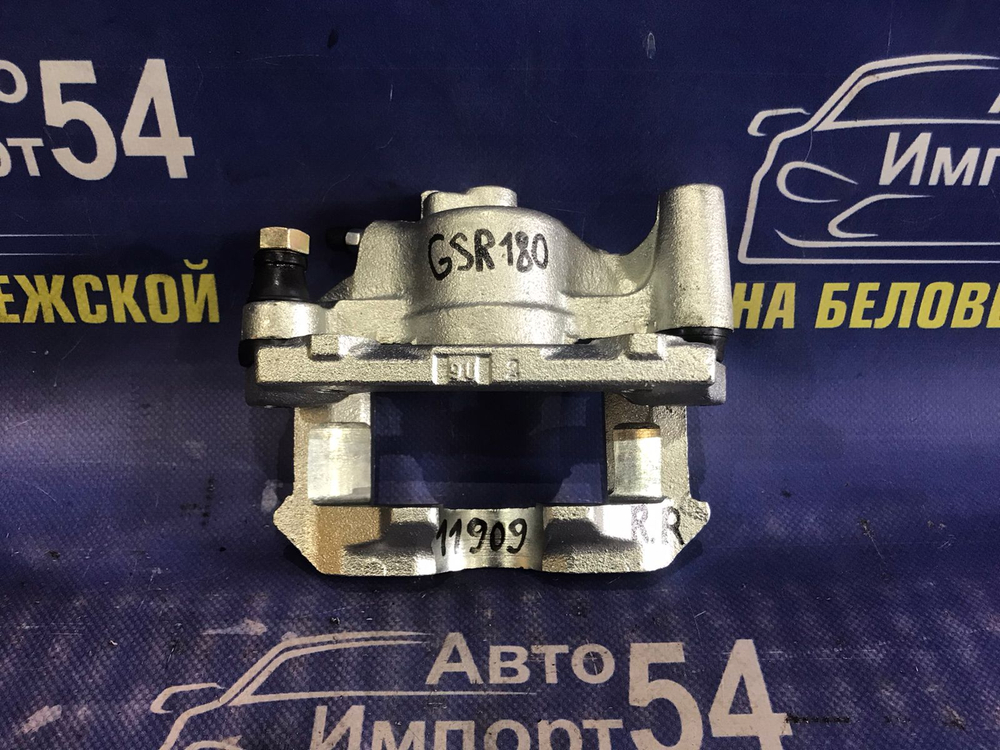 Суппорт тормозной задний правый TOYOTA CROWN 2003-2005
