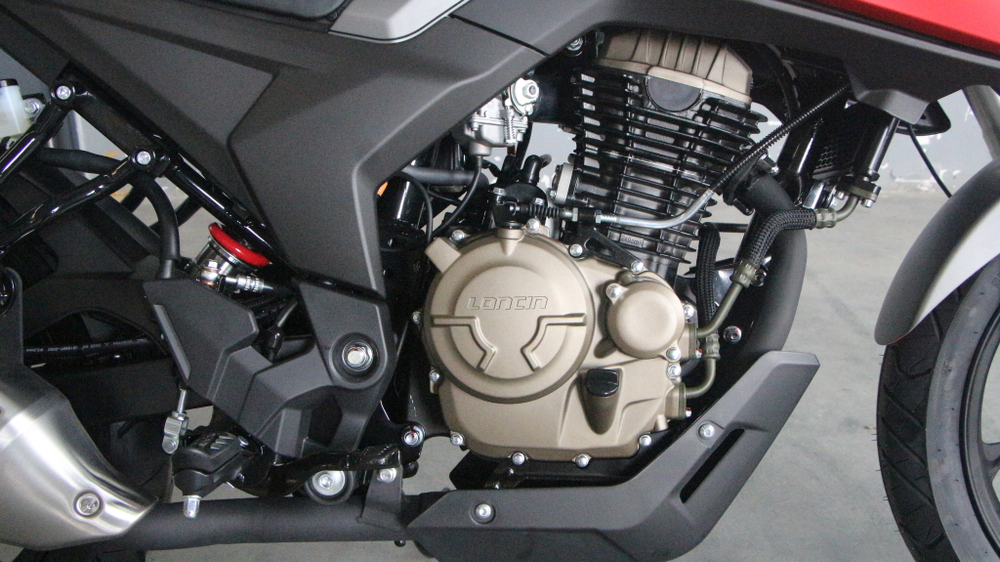 Мотоцикл Loncin CR4 II