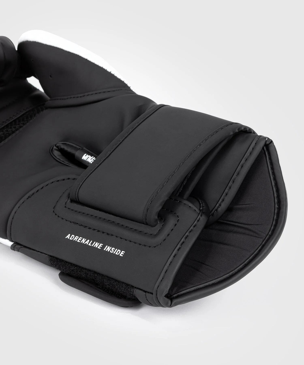 Перчатки боксерские Venum Challenger 4.0 Black/White