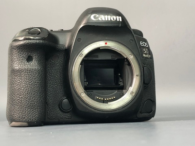 Canon 5D Mark IV 639.000 кадров