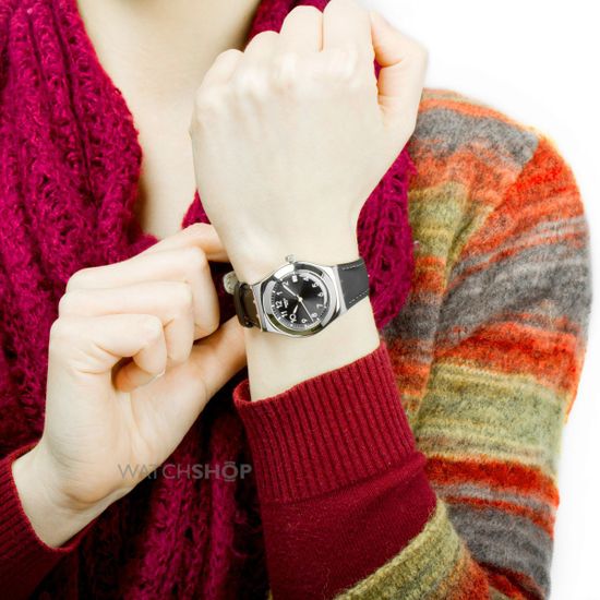 Наручные часы Swatch YLS442